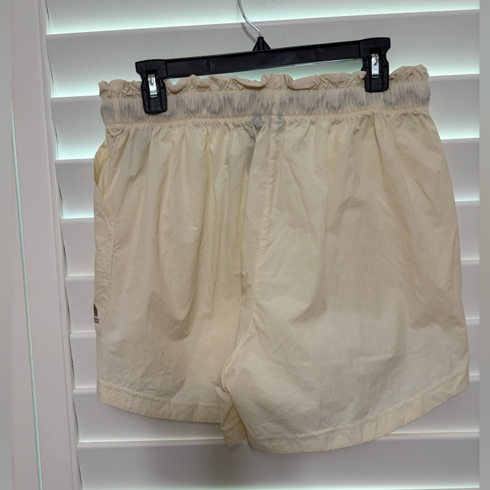 Adidas Cream Athletic Shorts Lightweight Elastic Waist - Picture 2 of 3